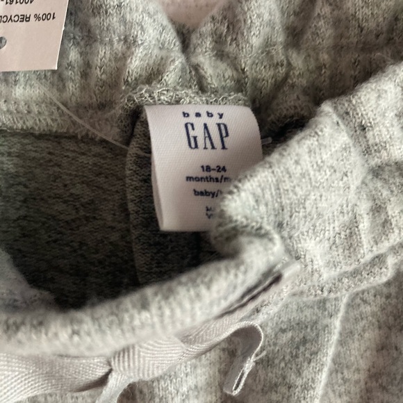 18-24m Baby Gap Softest Elastic Sweatpants - Picture 3 of 3